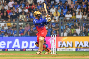 IPL 2024: Faf, Patidar, Karthik hit fifties as RCB reach 196/8 despite Bumrah’s 5-21