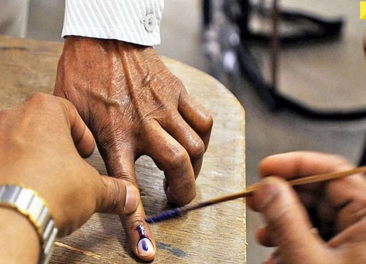 Lok Sabha Elections 2024: 10 out of 37 candidates contesting in the first phase in West Bengal are crorepatis!