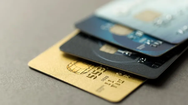 Credit Card Tips: Credit card holders should be careful, if you do this work you will have to pay an extra charge…