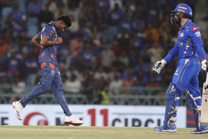 IPL 2024: Injury scare for LSG as Mayank Yadav goes off the field