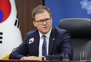 South Korea, German official discuss possibility of unified Korea