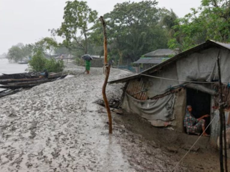 Cyclone Remal: 10 People Dead, More Than One Lakh Houses Damaged In Bangladesh; Over 9000 Shelters Set Up