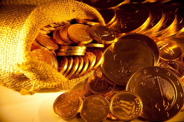 Why RBI Shifts 100 Tonnes Of Gold From UK To Its Vaults In India? Check More Over Here