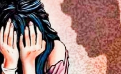 Andhra Home Guard held for molesting minor girl in moving train