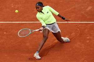 French Open: Gauff, Jabeur race through their openers; join Swiatek, Osaka in second round (Ld)