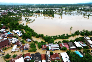 Death toll from Indonesia’s flooding, landslides rises to 15