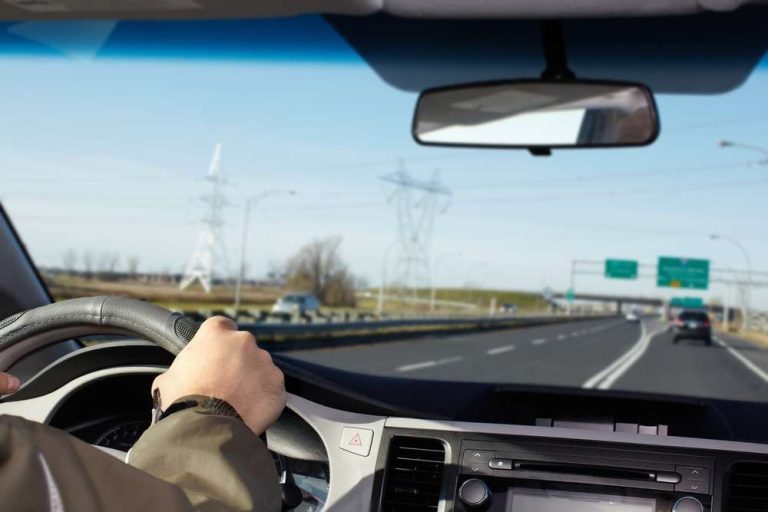 Mastering Highway Driving: Safety Tips for All Drivers