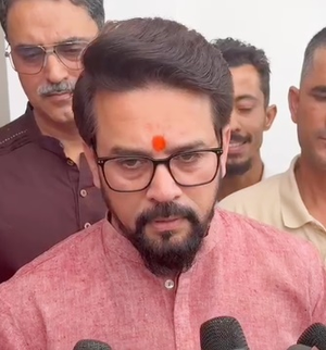 Country needs stable government and honest leader like PM Modi, says
 Anurag Thakur