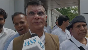 Pawan Khera taunts BJP over ‘400 paar’ slogan