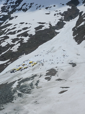 J&K: Local missing, 2 tourists rescued as glacier caves in Sonamarg hill station