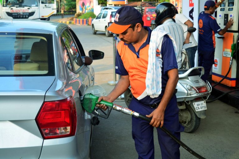 Petrol, Diesel Rates Today: Check Top City Wise (Delhi, Noida, Mumbai, Chennai, Kolkata) Petrol Prices In India On 4th June 2024