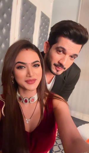 Reva Kaurase loves the delicious food Arjun Bijlani brings on 'Shiv Shakti' set