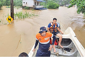 10 killed, 5 missing as heavy rains continue in Sri Lanka (Ld)