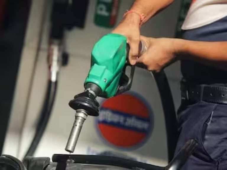 Petrol, Diesel Rates Today: Check Top City Wise (Delhi, Noida, Mumbai, Chennai, Kolkata) Petrol Prices In India On 3rd June 2024