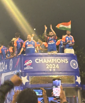 Kohli thanks Mumbai Police for their hardwork during Team India's victory parade