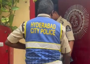 Police open fire in air on Hyderabad outskirts, arrest robbers