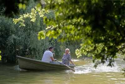 Romania extends red, orange heat warnings