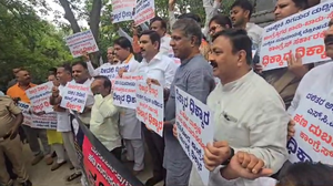 MUDA, tribal Board cases: K’taka BJP protests on first day of Monsoon Session