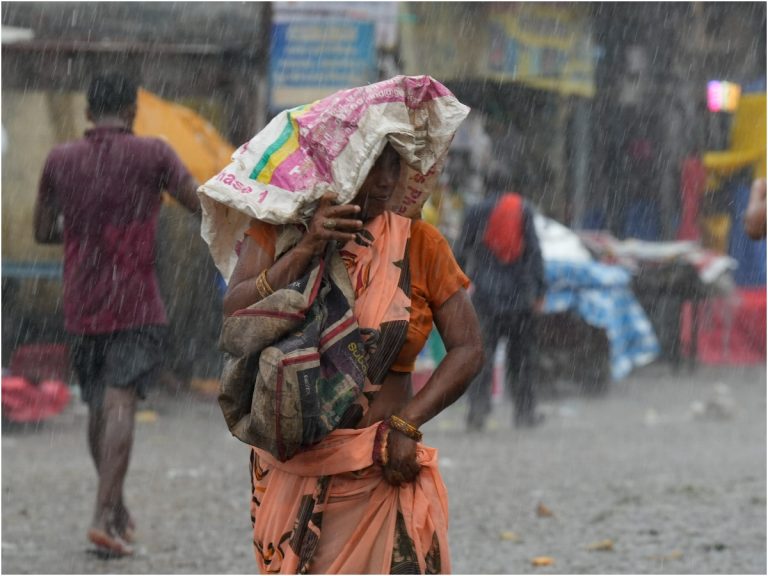 Kerala Rains: Schools, Colleges To Remain Shut Today, IMD Issues Red Alert | Top Updates