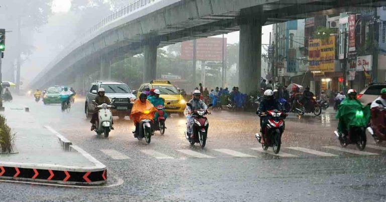 How to Maintain Your Bike During the Monsoon: Risks of Water Contamination in the Fuel Tank