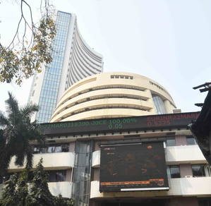 Direction of Indian stocks to be influenced by global markets: Experts