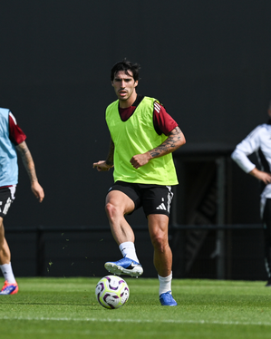 Football: Eddie Howe confident of 'incredible release' for Sandro Tonali after 10-month ban