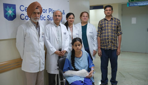 Doctors perform 12-hour long surgery to reattach 20-yr-old’s severed palm & finger