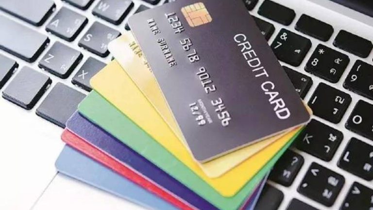 Record-Breaking Personal Loans: How Gold and Credit Cards Helped Reach ₹55.3 Lakh Crore