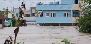 Nine killed in Telangana floods, choppers to Khammam for rescue