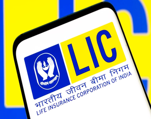 LIC’s new business premium up 35 pc to Rs 19,309 crore in Aug