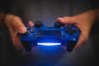 Can video games help relieve post-traumatic stress symptoms?