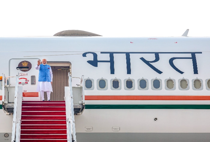 PM Modi Concludes His ‘Productive Visit’ To Brunei, Emplanes For Singapore