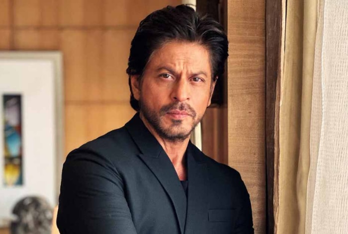 Shah Rukh Khan Becomes the Highest Tax Payer In India, Can You Guess Who’s Second on the List? It’s Not Salman, Aamir, or Rajinikanth