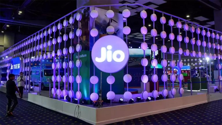 Jio’s 8th Anniversary Special: Exclusive Offers on Prepaid Plans Revealed