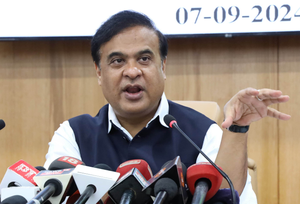 Assam to maintain double vigilance to check B'deshi infiltration: Himanta Biswa Sarma (Ld)