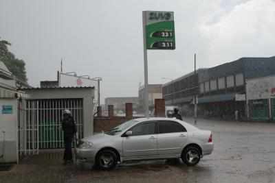 Zimbabwe bans sale of unblended gasoline to save foreign currency for imports