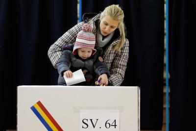 Romanian Constitutional Court orders presidential vote recount amid election disputes