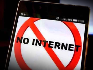 Manipur: Mobile internet suspended for two more days in nine districts